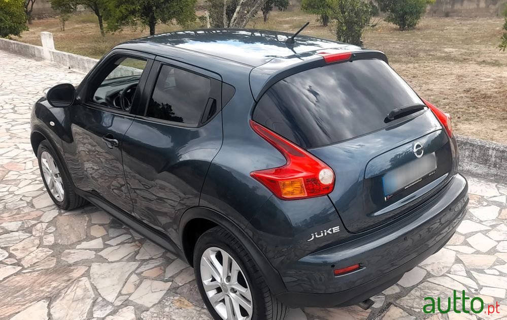 2011' Nissan Juke photo #5