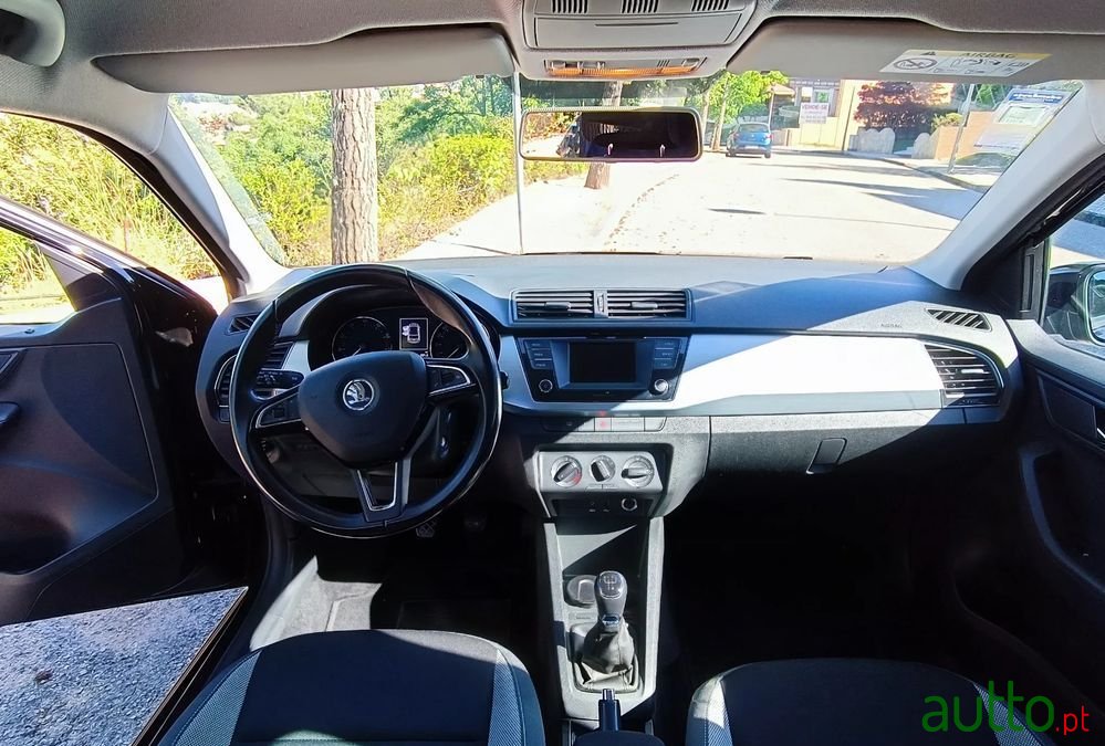 2015' Skoda Fabia 1.2 Tsi Style photo #3