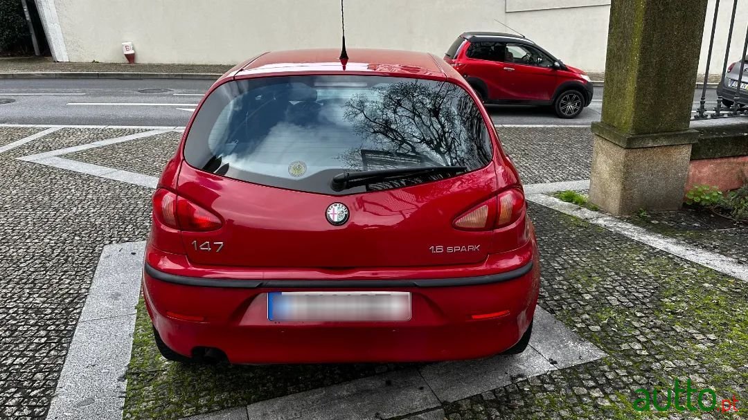 2001' Alfa Romeo 147 photo #5