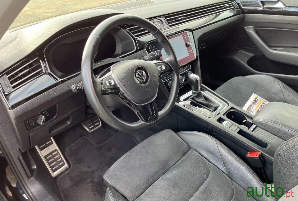 2017' Volkswagen Arteon photo #3