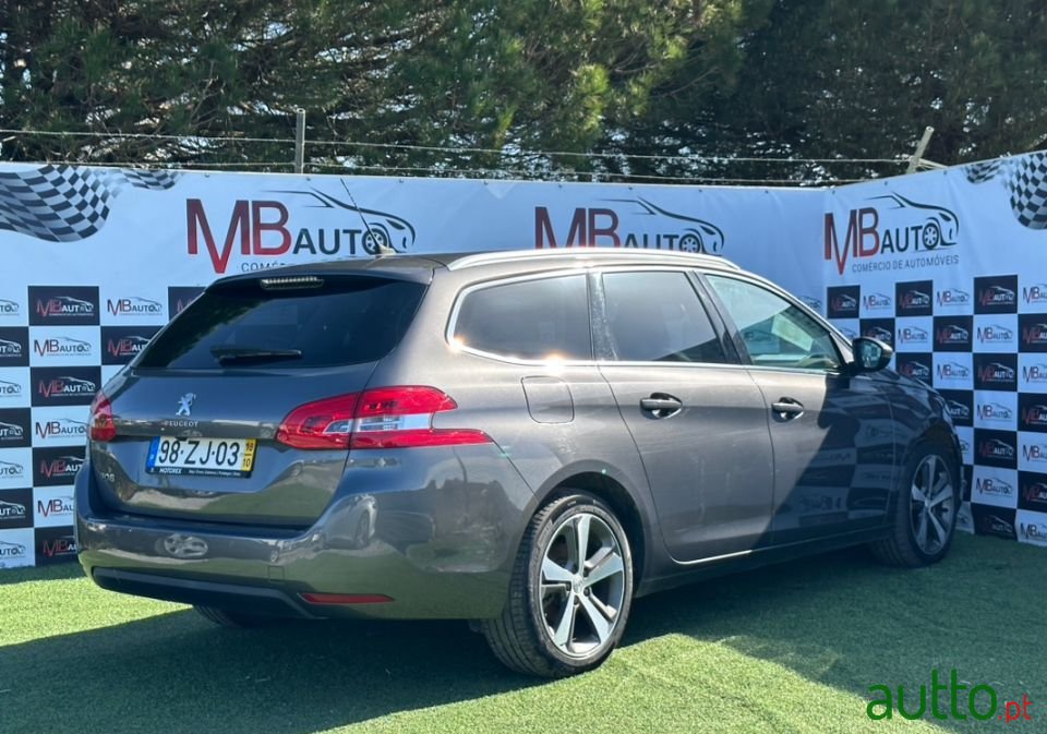 2019' Peugeot 308 photo #5