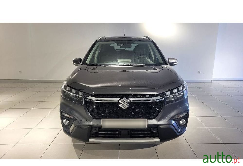 2023' Suzuki S-Cross photo #2