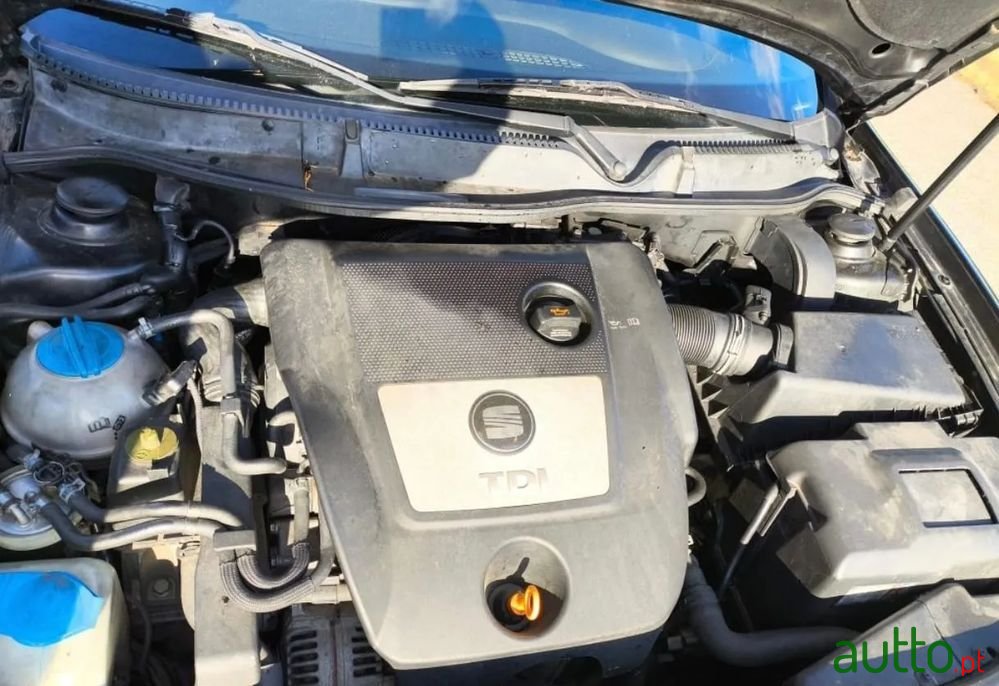 2005' SEAT Leon 1.9 Tdi Sport photo #4