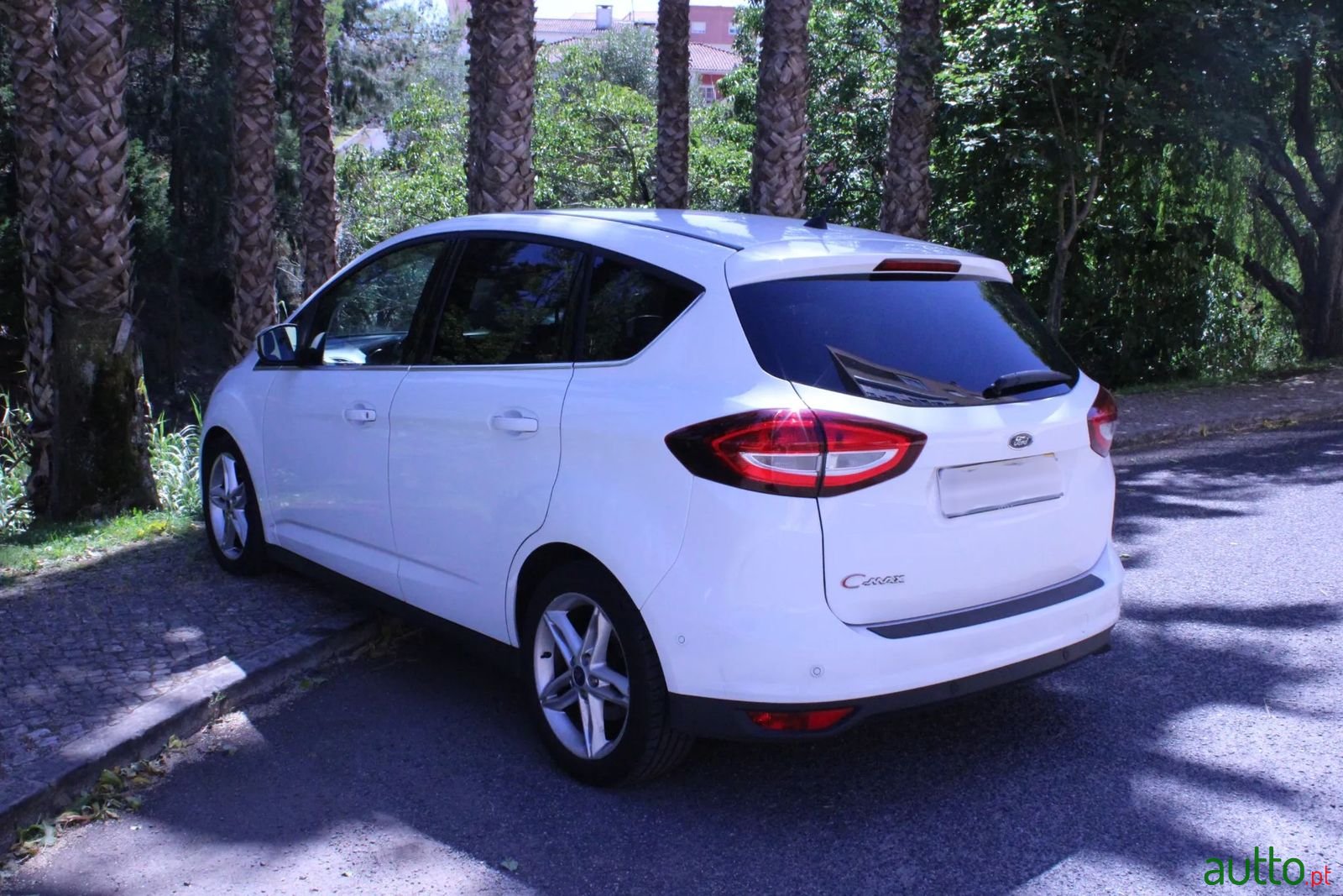 2015' Ford C-MAX photo #6