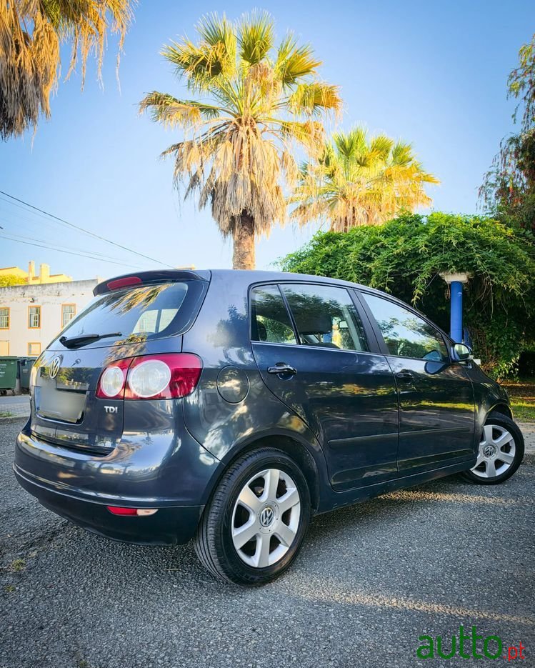 2005' Volkswagen Golf Plus photo #4