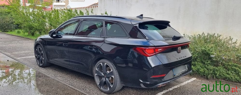 2022' Cupra Leon St photo #2