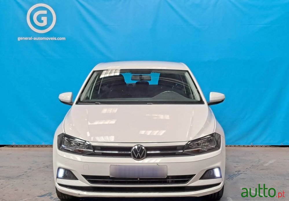 2021' Volkswagen Polo 1.0 Tsi Life photo #2