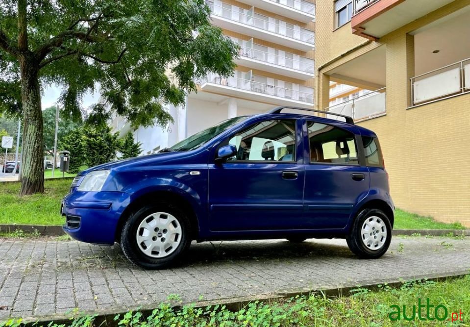 2009' Fiat Panda photo #2