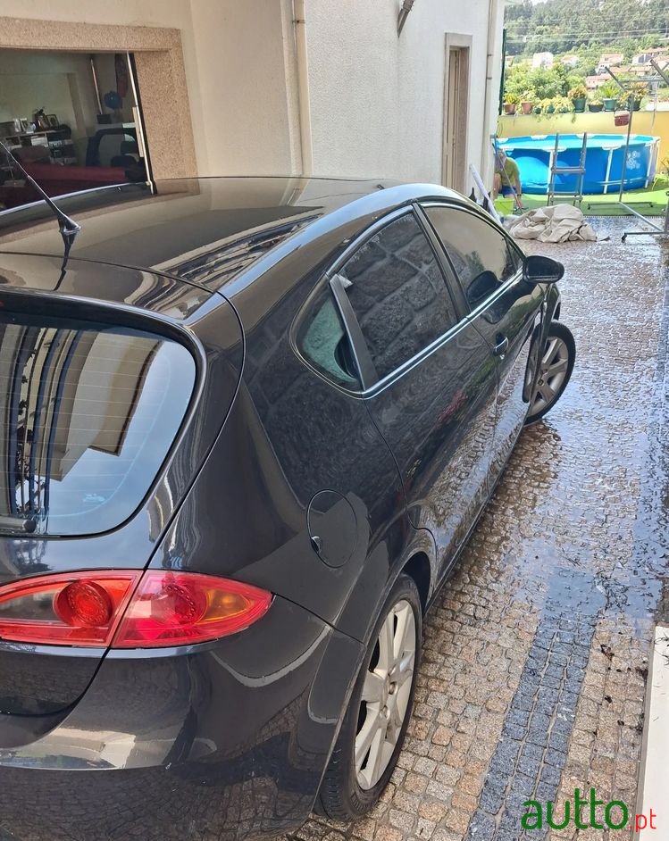 2008' SEAT Leon 2.0 Tdi Dsg Stylance photo #1
