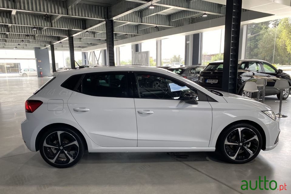 2022' SEAT Ibiza photo #5