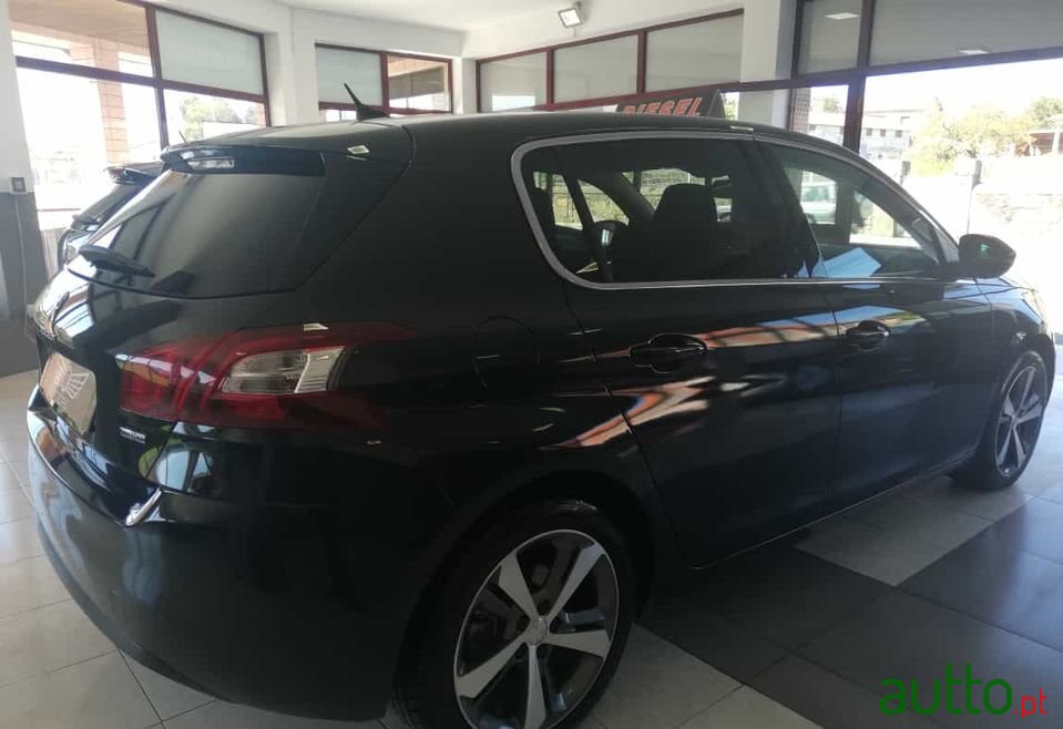 2016' Peugeot 308 photo #3