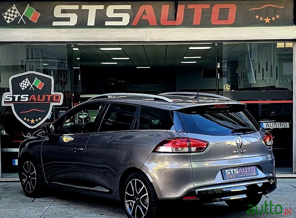 2015' Renault Clio Sport Tourer 0.9 Tce photo #4