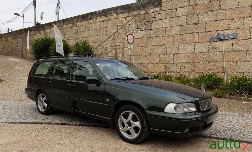 1997' Volvo V70 Glt photo #2
