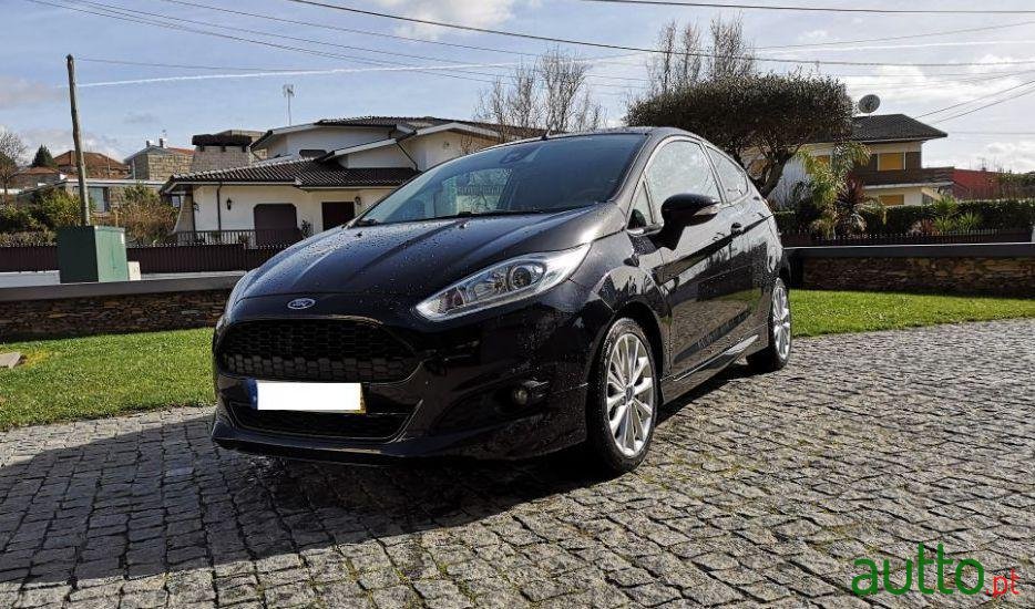 2015' Ford Fiesta 1.6 Tdci Titanium X Stline photo #2