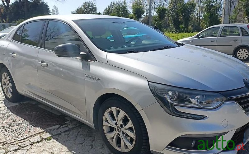 2019' Renault Megane 1.5 Blue Dci Limited photo #1