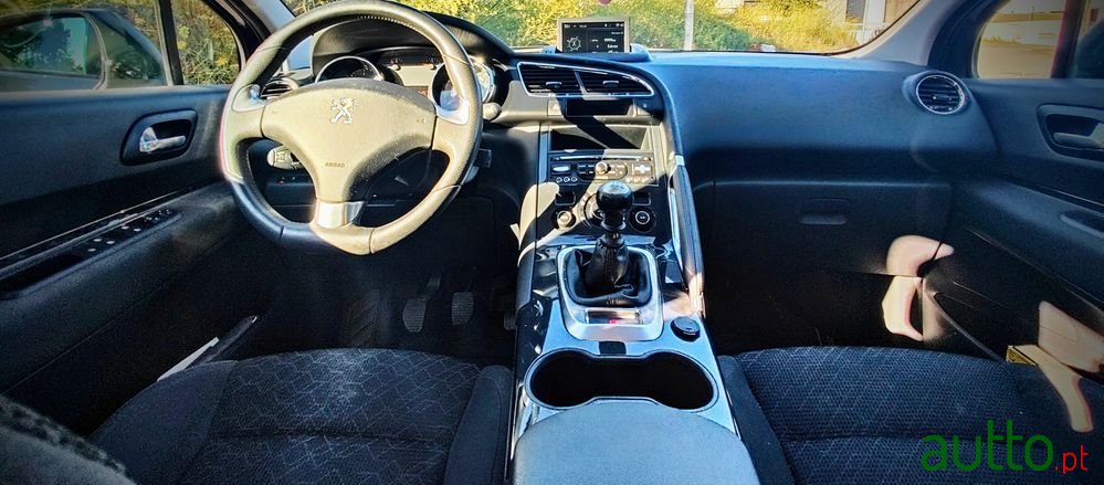 2016' Peugeot 3008 1.6 Bluehdi Style photo #6