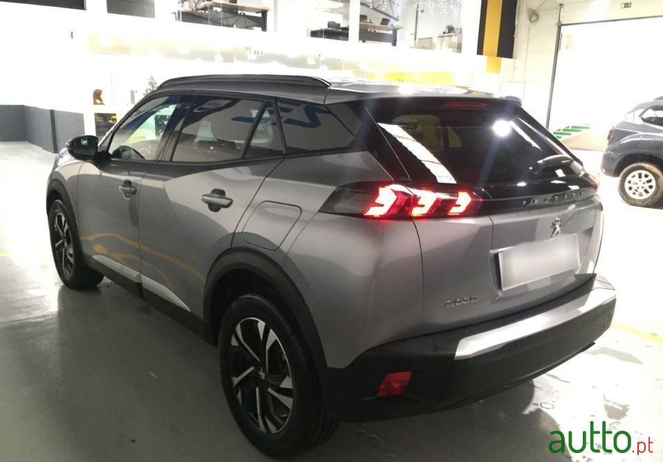 2021' Peugeot 2008 photo #6