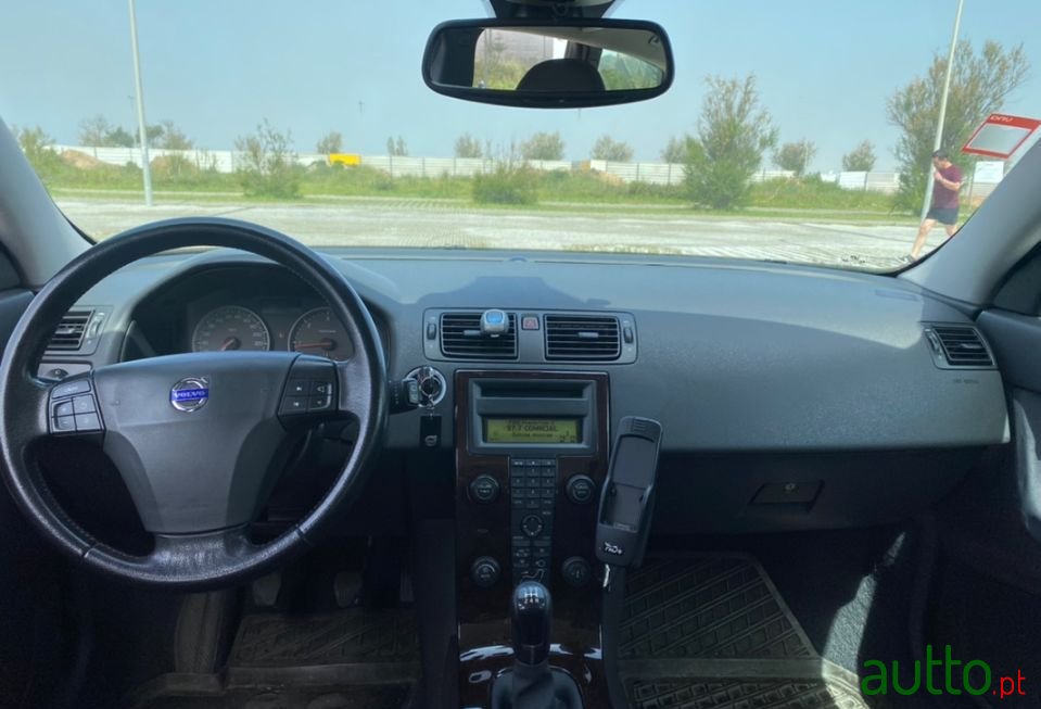 2005' Volvo V50 1.6-D photo #2