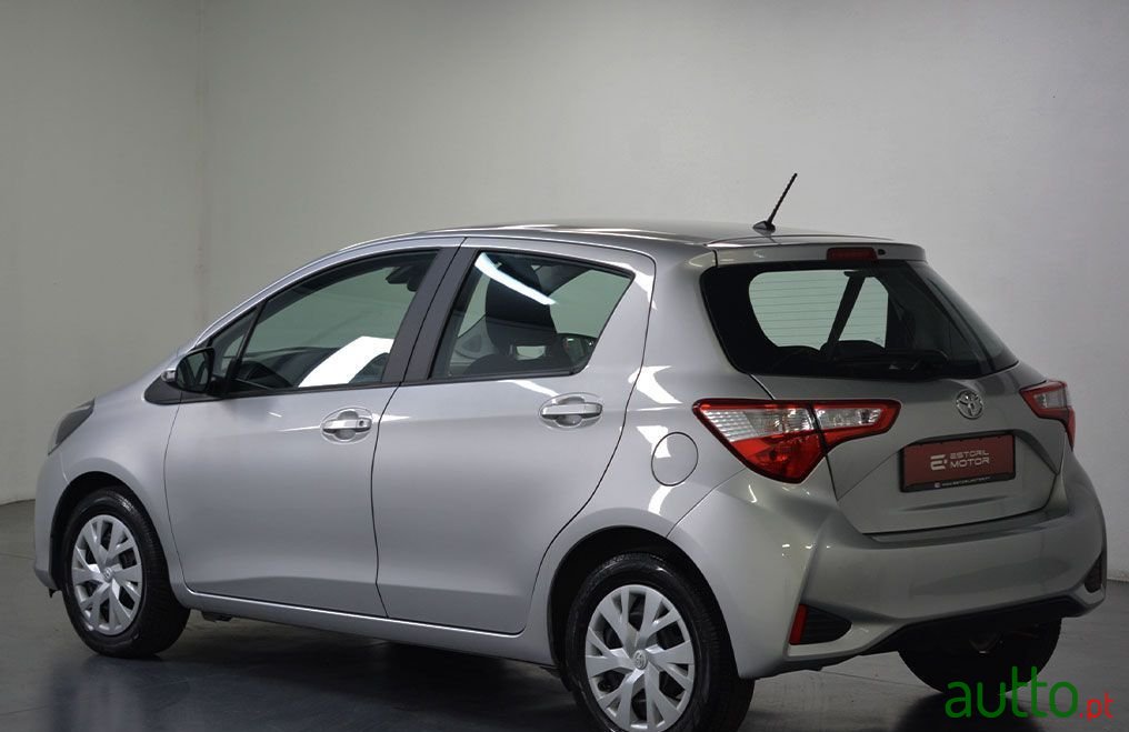 2019' Toyota Yaris photo #3
