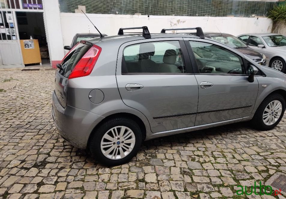 2007' Fiat Grande Punto photo #2