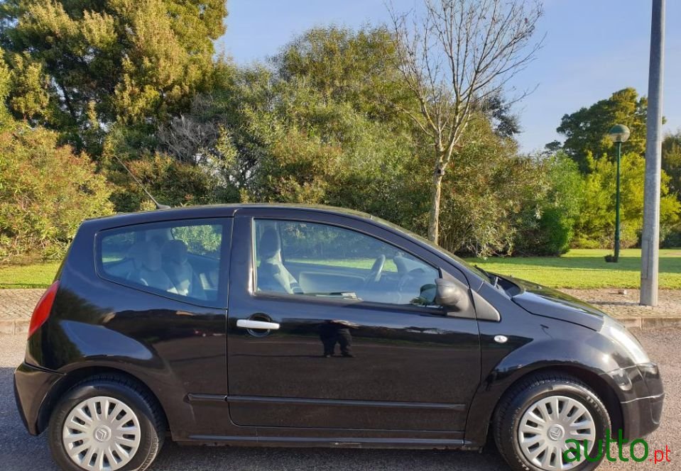 2006' Citroen C2 photo #2