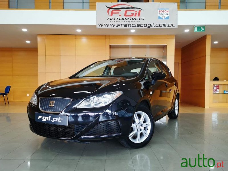 2010' SEAT Ibiza photo #1