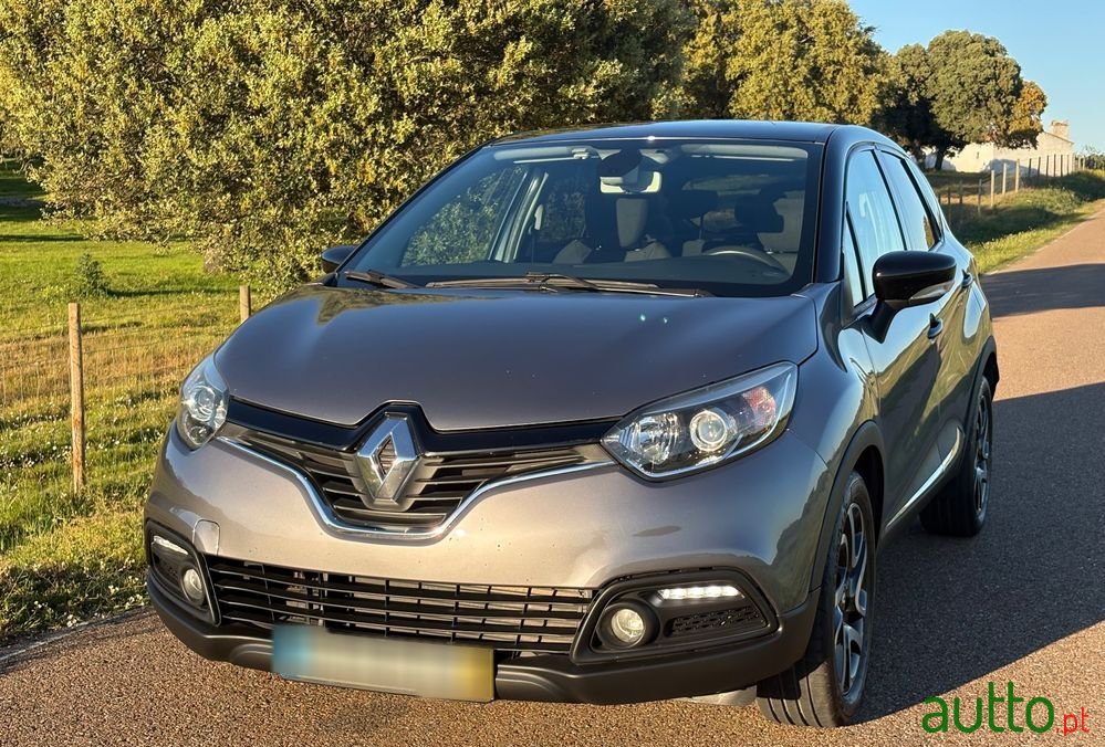 2013' Renault Captur 1.5 Dci Sport photo #5