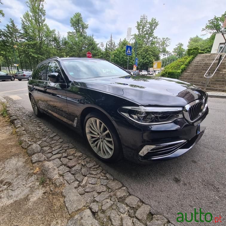 2017' BMW 520 photo #1