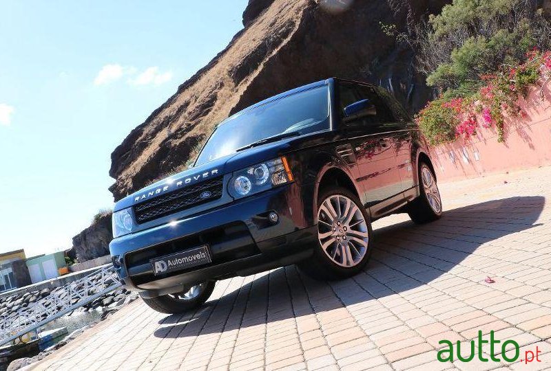 2011' Land Rover Range Rover Sport photo #1