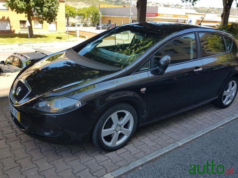 2004' SEAT Leon 1P photo #2