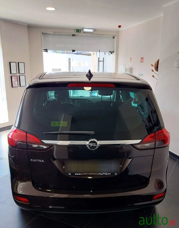 2017' Opel Zafira photo #4