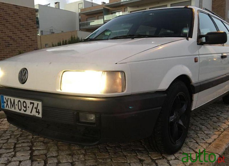 1991' Volkswagen Passat Variant photo #4