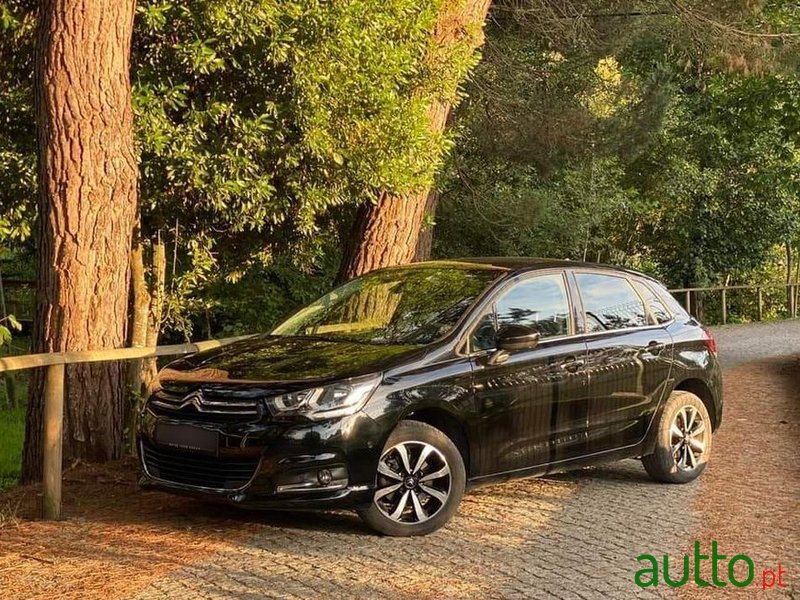 2018' Citroen C4 photo #1