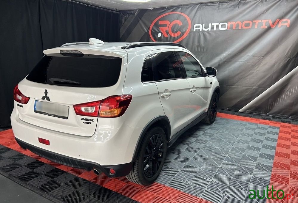 2017' Mitsubishi ASX photo #4