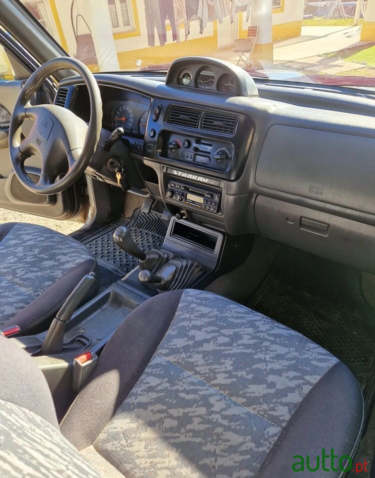 1999' Mitsubishi L200 photo #5