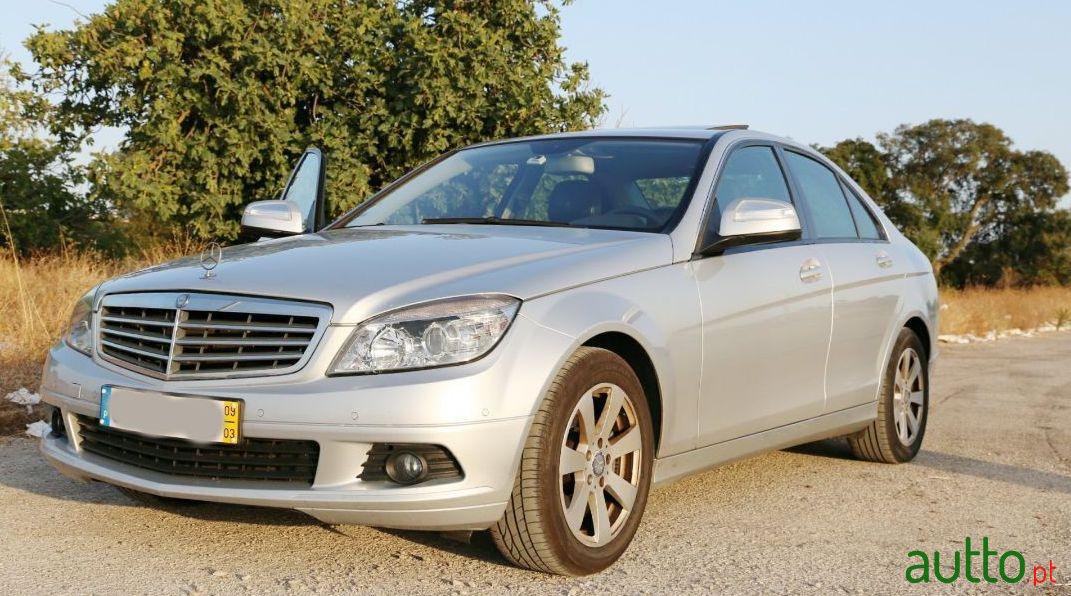 2009' Mercedes-Benz C-220 photo #1