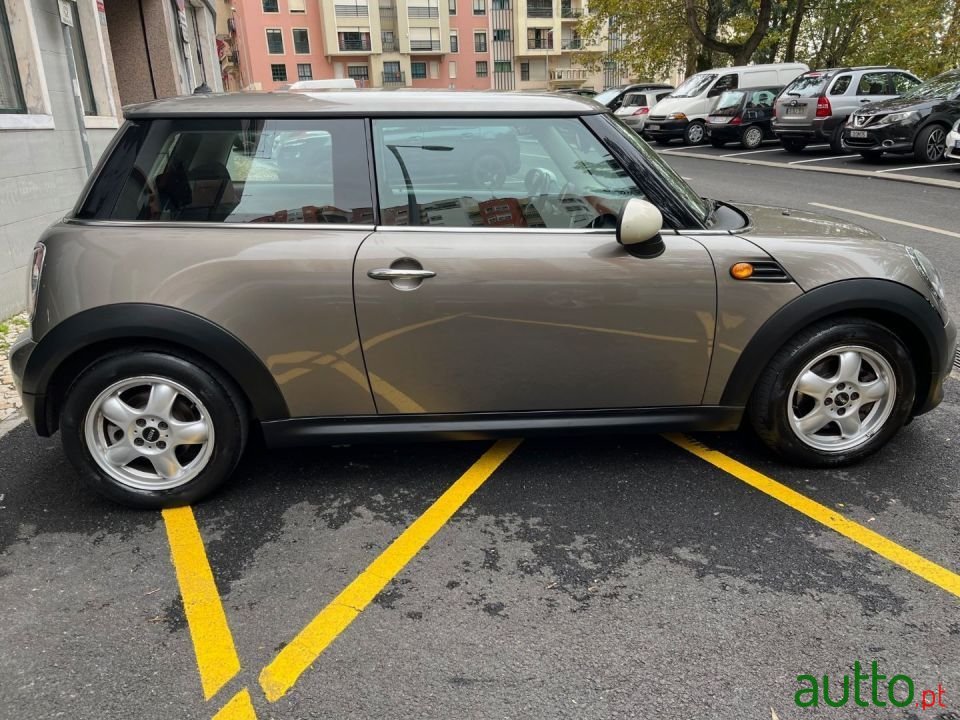 2011' MINI One photo #6