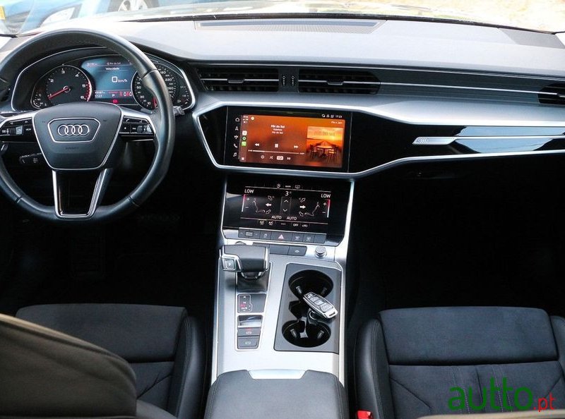 2023' Audi A6 Avant S Tronic photo #3
