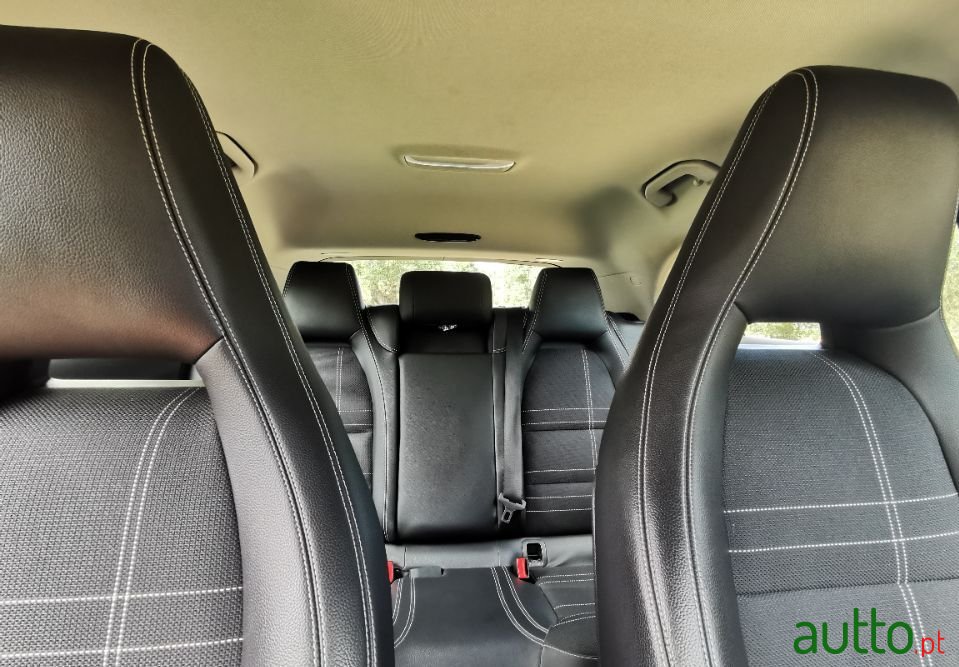 2014' Mercedes-Benz A-160 photo #6