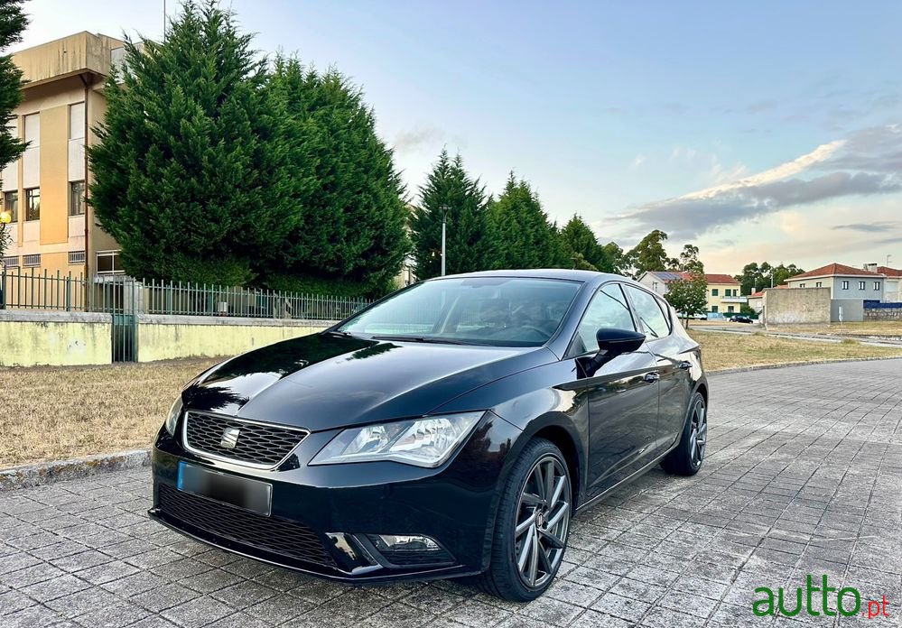 2013' SEAT Leon photo #1