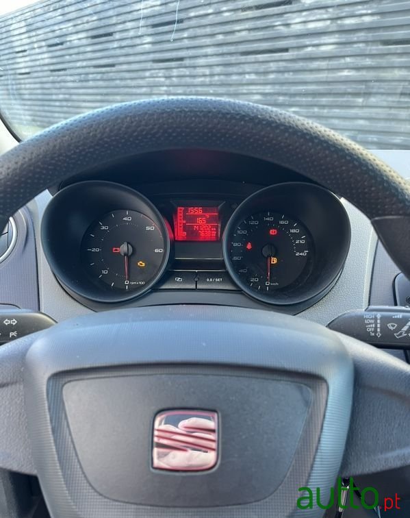 2010' SEAT Ibiza photo #4