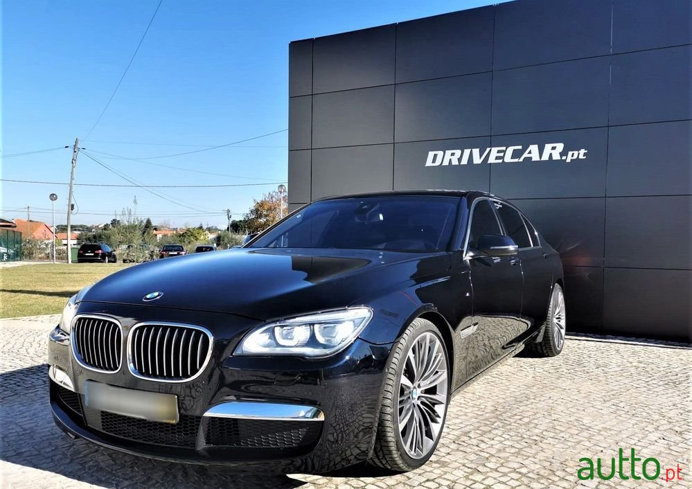 2014' BMW Série 7 Ld Xdrive Pack M photo #3