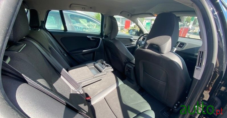 2011' Volvo V60 photo #4