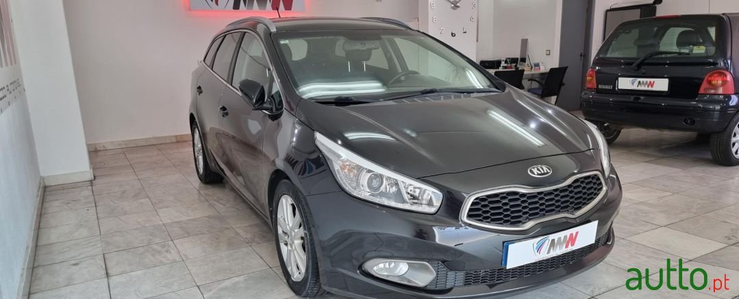 2013' Kia Ceed Sw photo #3