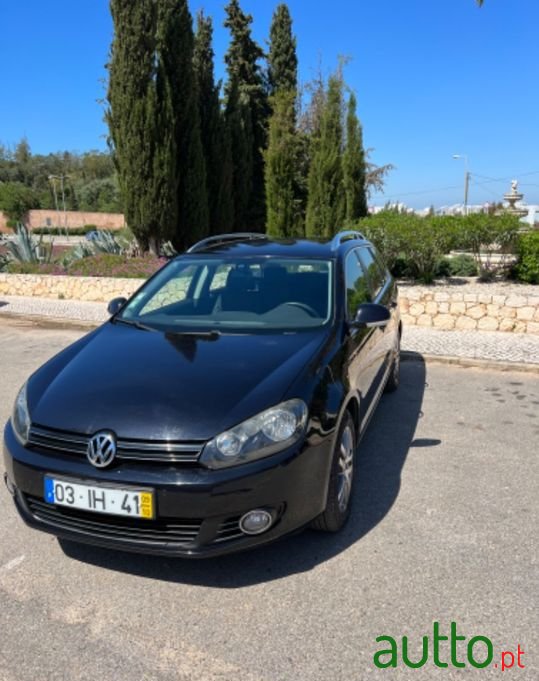 2009' Volkswagen Golf Variant photo #6