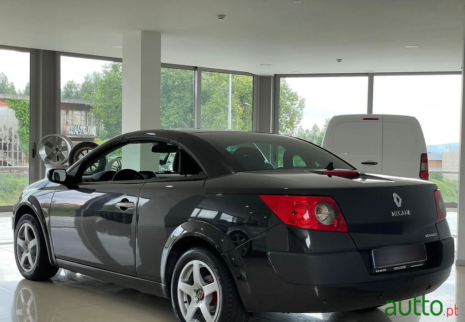 2007' Renault Megane photo #6