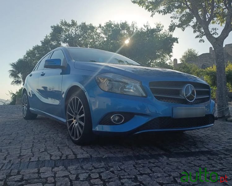 2015' Mercedes-Benz A 180 photo #2