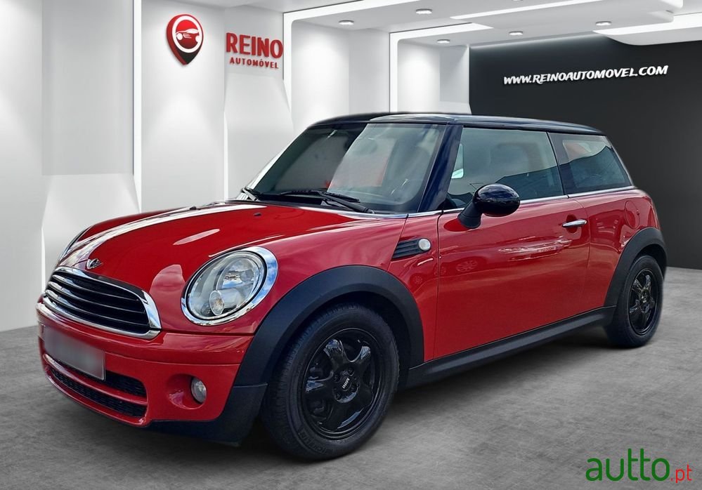 2010' MINI Cooper D photo #1