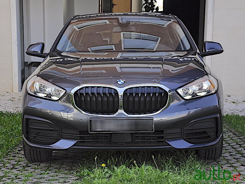 2020' BMW 118 photo #6