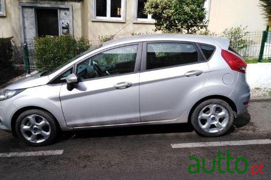 2011' Ford Fiesta 1.25 Trend photo #2